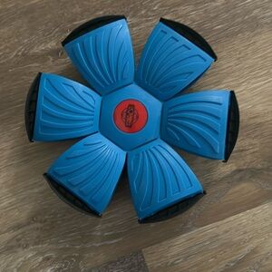 Phlat ball